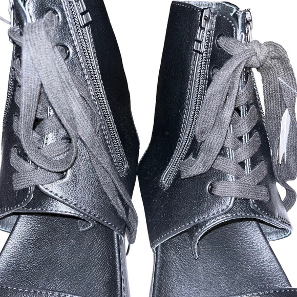YOHJI YAMAMOTO sandals black leather EU 38 US 8 lug sole gladiator lace up NWT - Picture 8 of 13